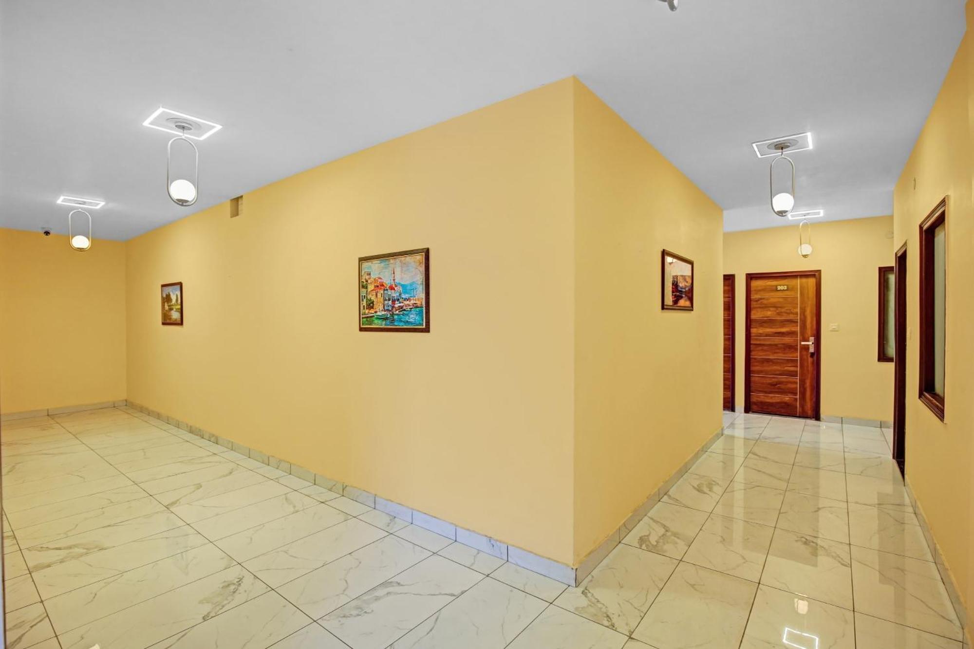 Отель Townhouse Sky Лудхиана Экстерьер фото
